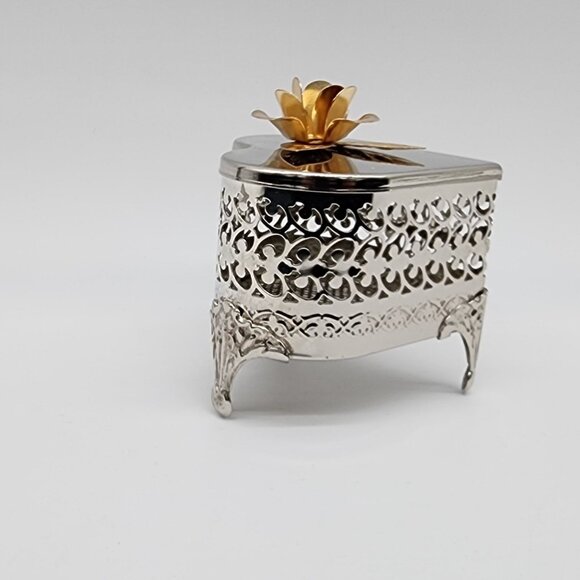 Silver Plated Heart Shaped Trinket Jewelry Box Filigree Brass Rose Lid VTG - Picture 3 of 9
